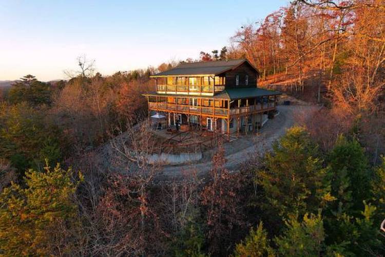 Blue View Mountain - Romantic Cabin